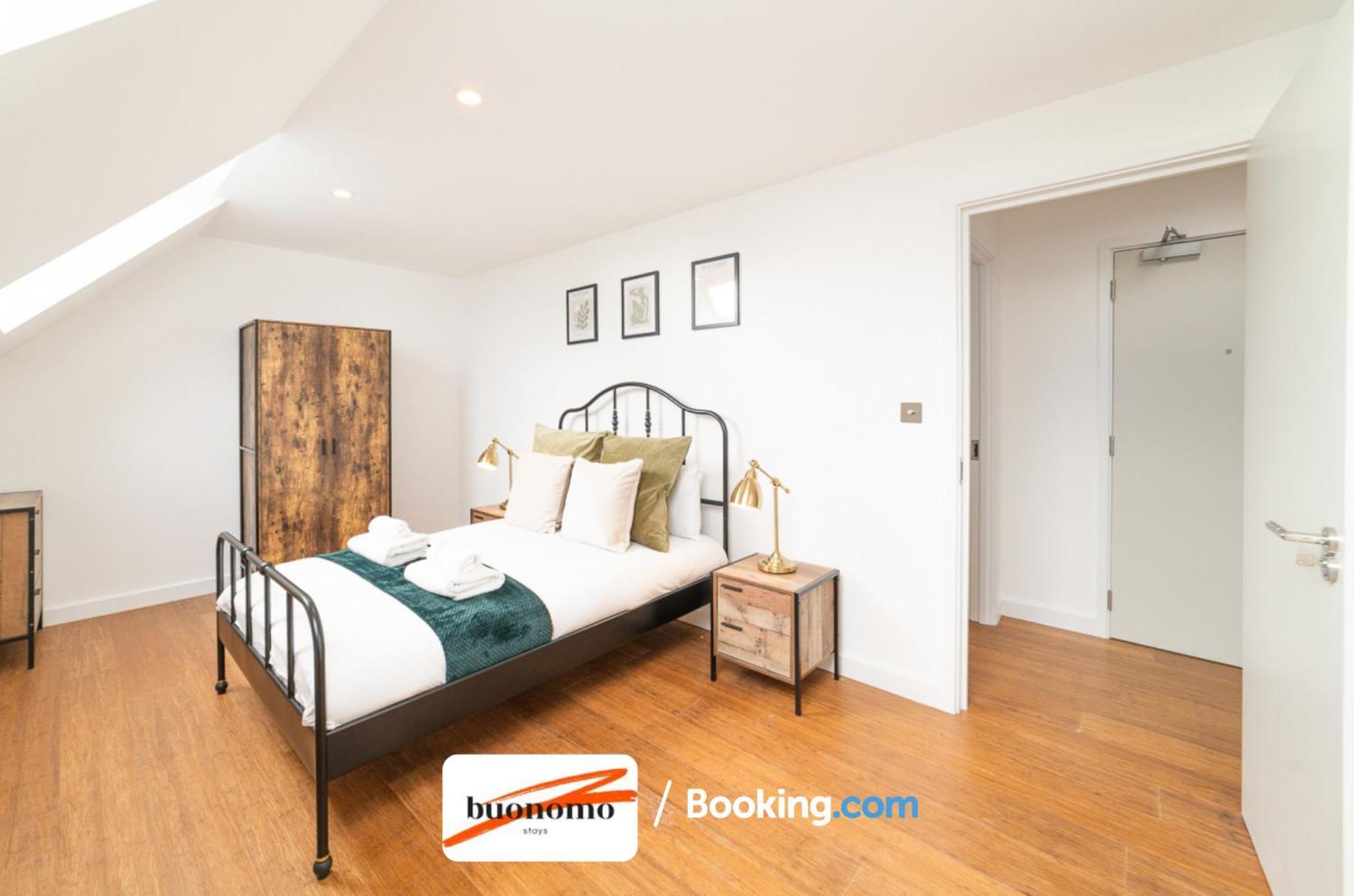 Two Bedroom Apartment At Buonomo Stays Short Lets & Serviced Accommodation London Exterior foto